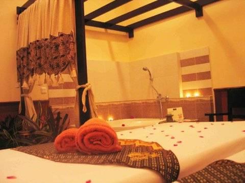 Ciputra Golf, Club & Hotel สุราบายา ภายนอก รูปภาพ