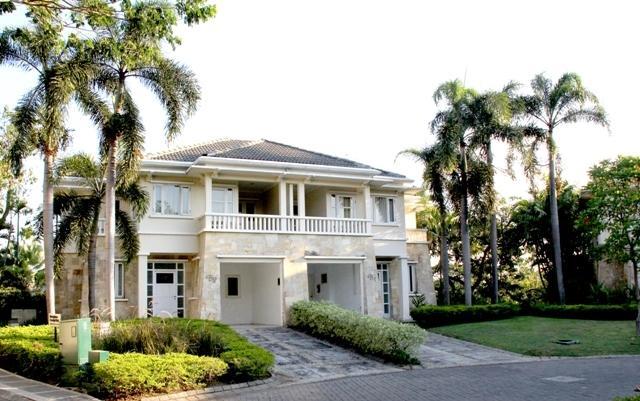 Ciputra Golf, Club & Hotel สุราบายา ห้อง รูปภาพ